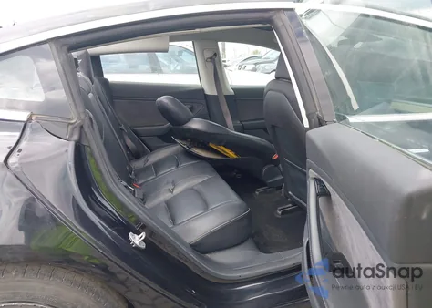 2018 Tesla Model 3 from USA, damaged, VIN 5YJ3E1EA4JF070268